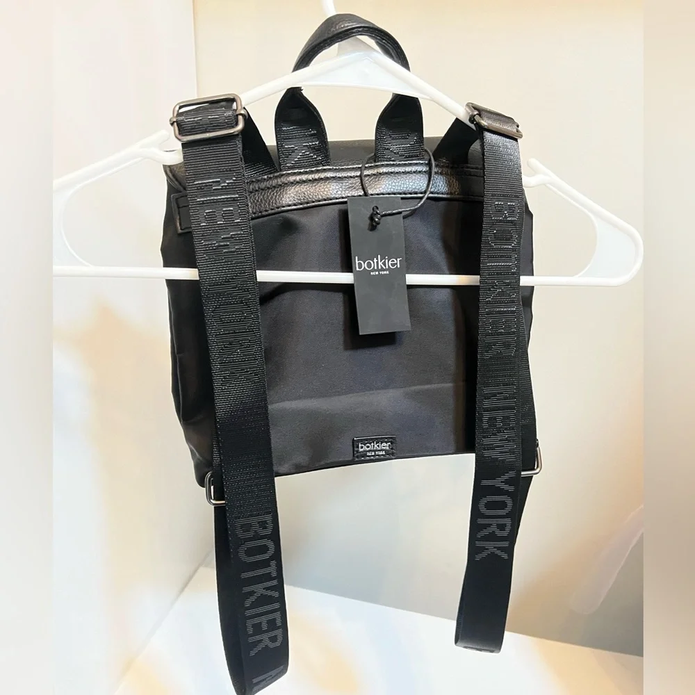 Botkier Trigger Backpack - Picture 2 of 6
